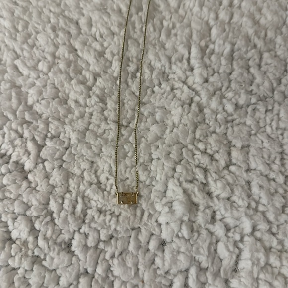 Kendra Scott necklace - Picture 3 of 4